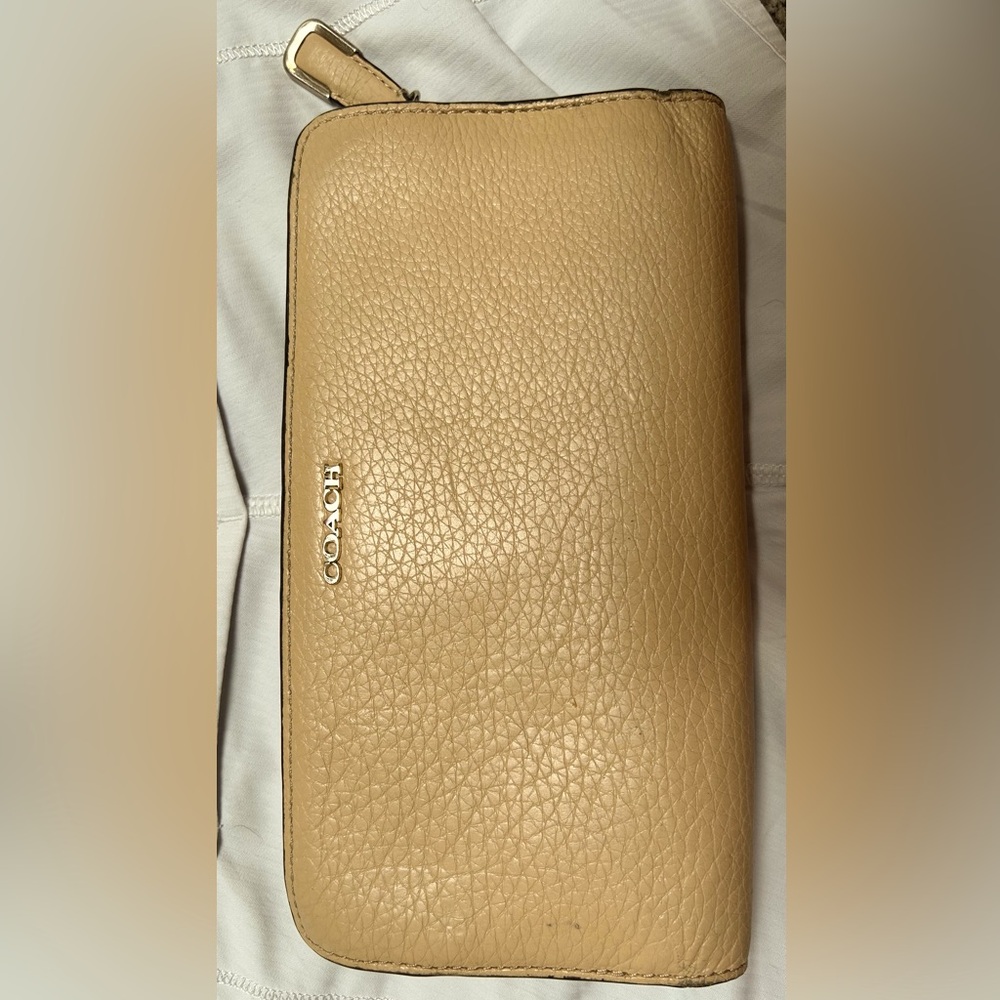 Tan Coach wallet